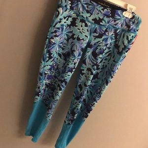 Lilly Pulitzer Weekender Midi Legging